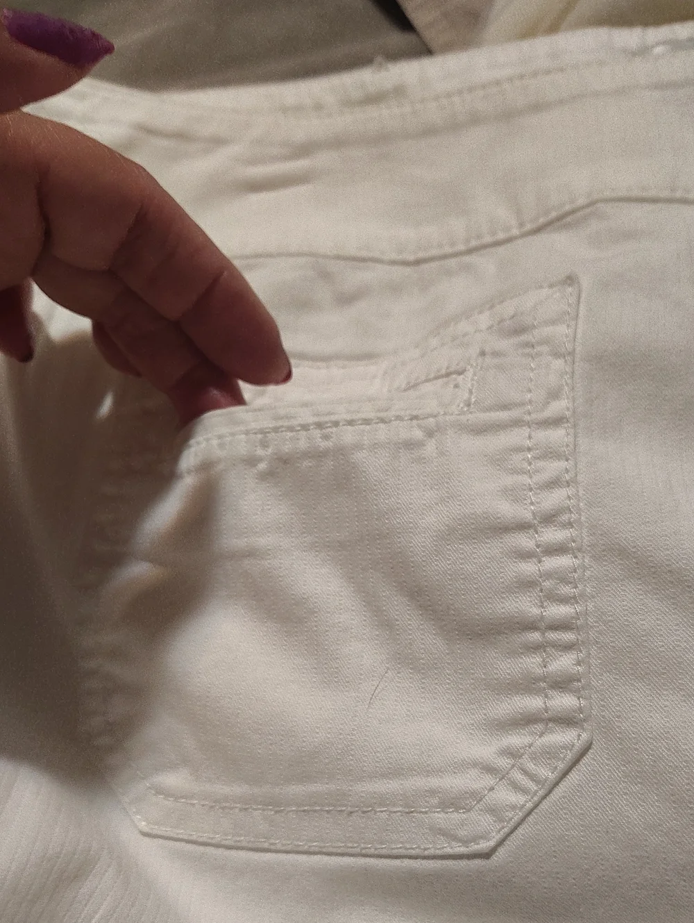 Chico's Bermuda Shorts, Women, Cotton, ZipUp Pockets,Stretchy, Cream,  2.5 / 14